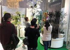 The Dracaena X-Mas of Piet Vijverberg in gold, black, bronze, and siilver attracted a lot of attention of the visitors.